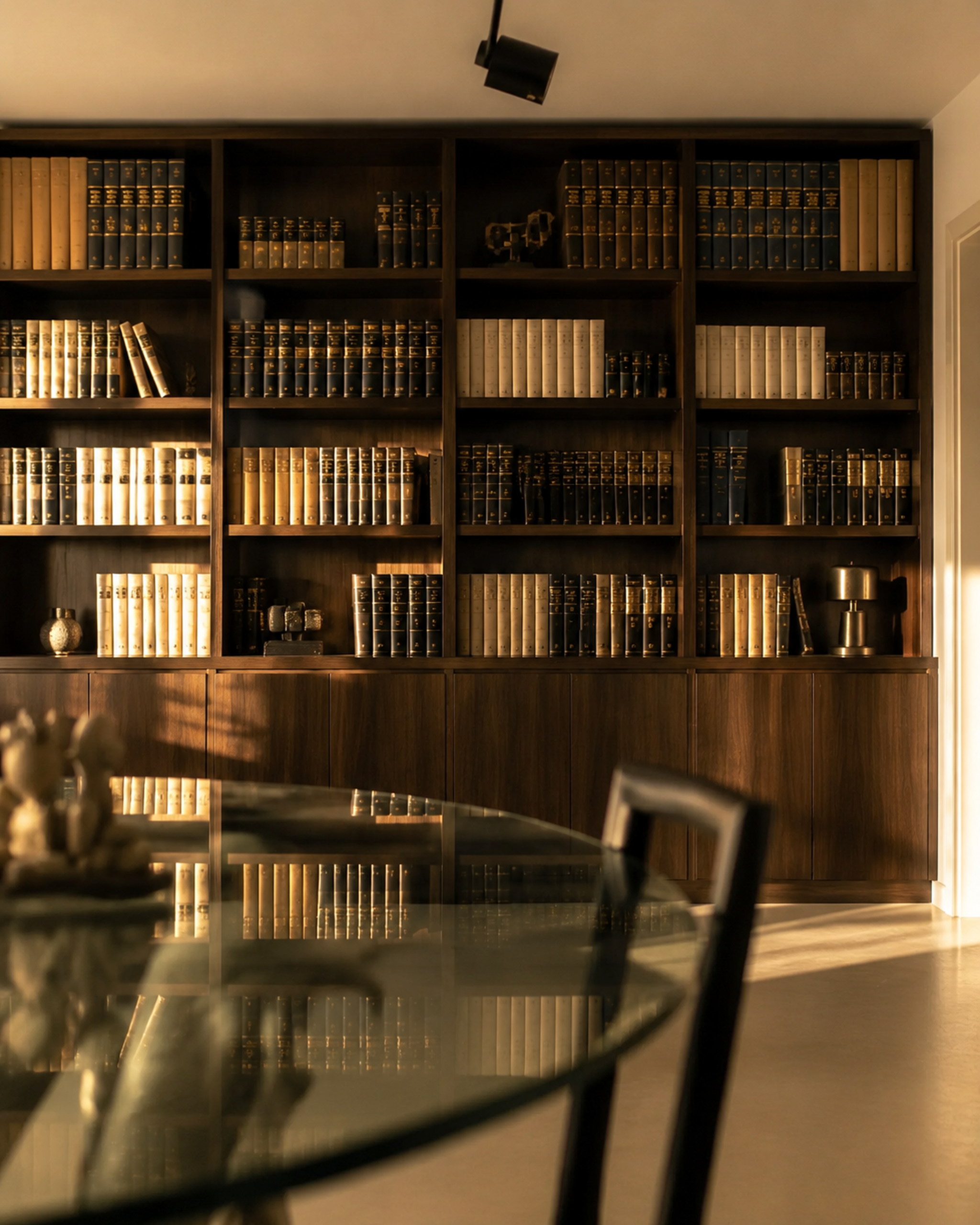 La biblioteca dello Studio Legale Gallucci a Milano