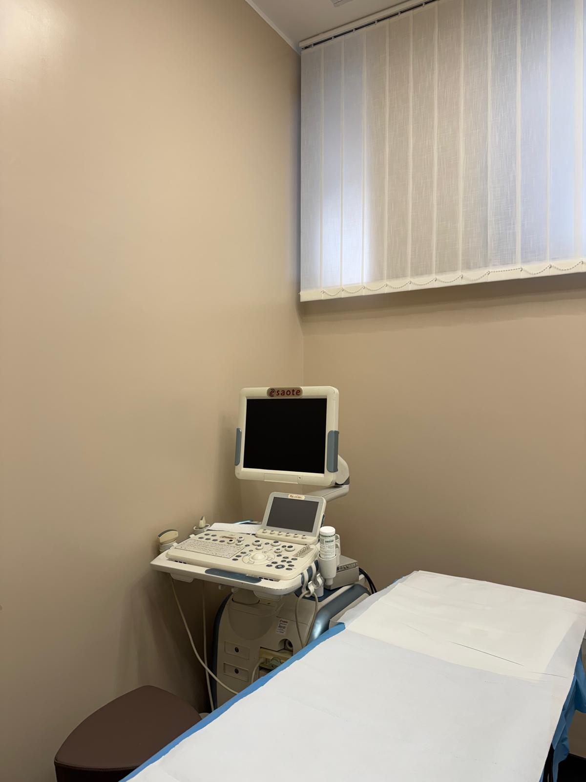 L'ecografo dello studio di Beauty Medical Lab