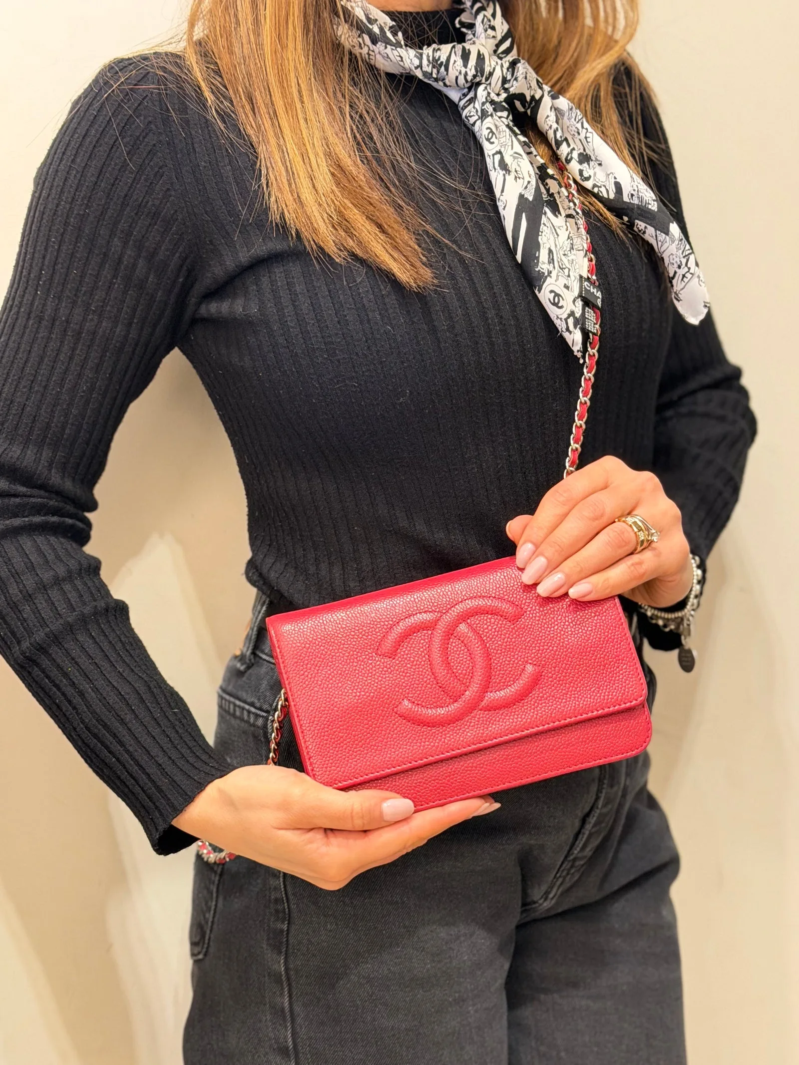 CHANEL CC Wallet on Chain — DelixGo Luxury Bags, dettaglio