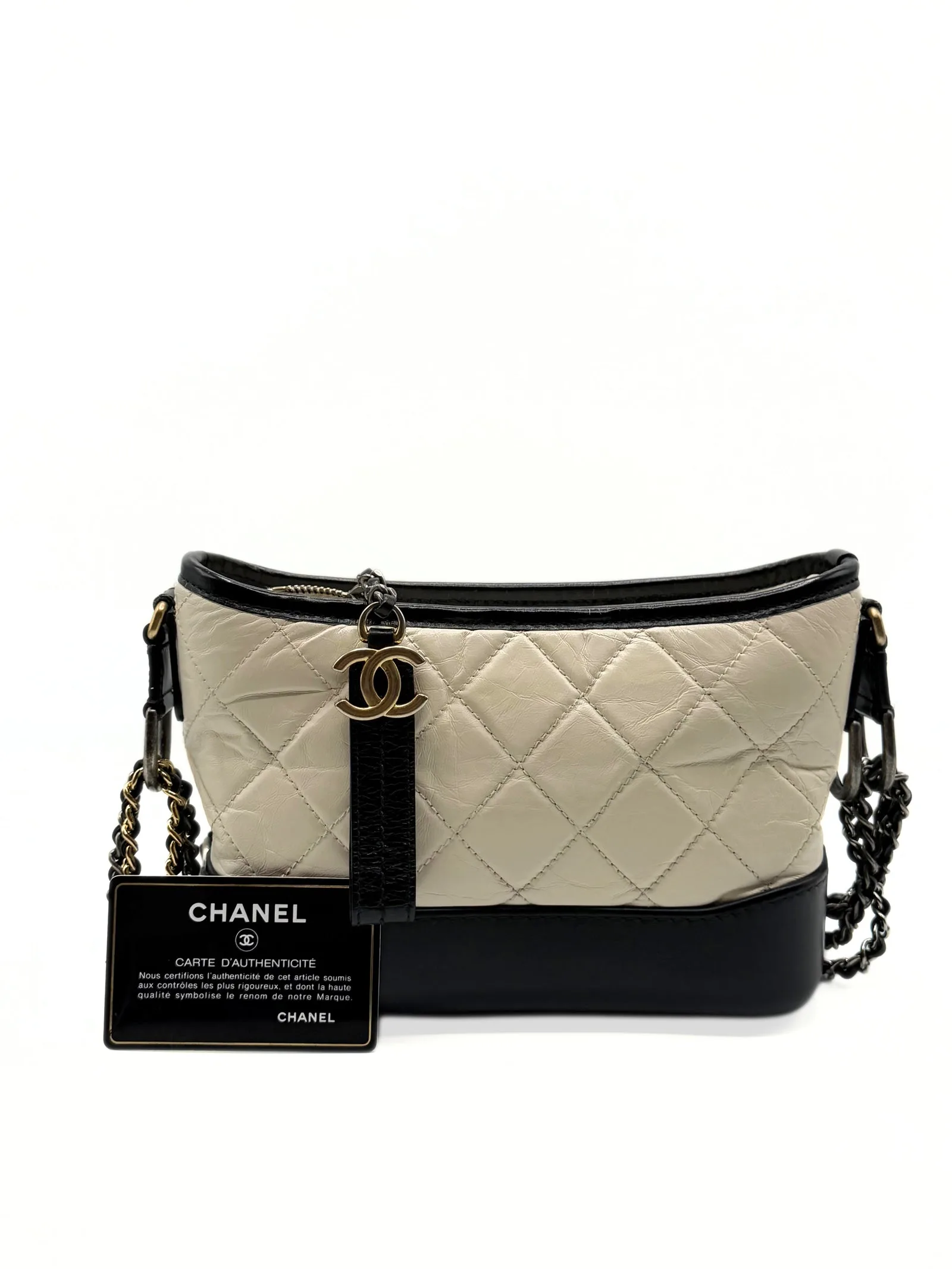 CHANEL Gabrielle Small Hobo Bag Black & White — DelixGo Luxury Bags, dettaglio
