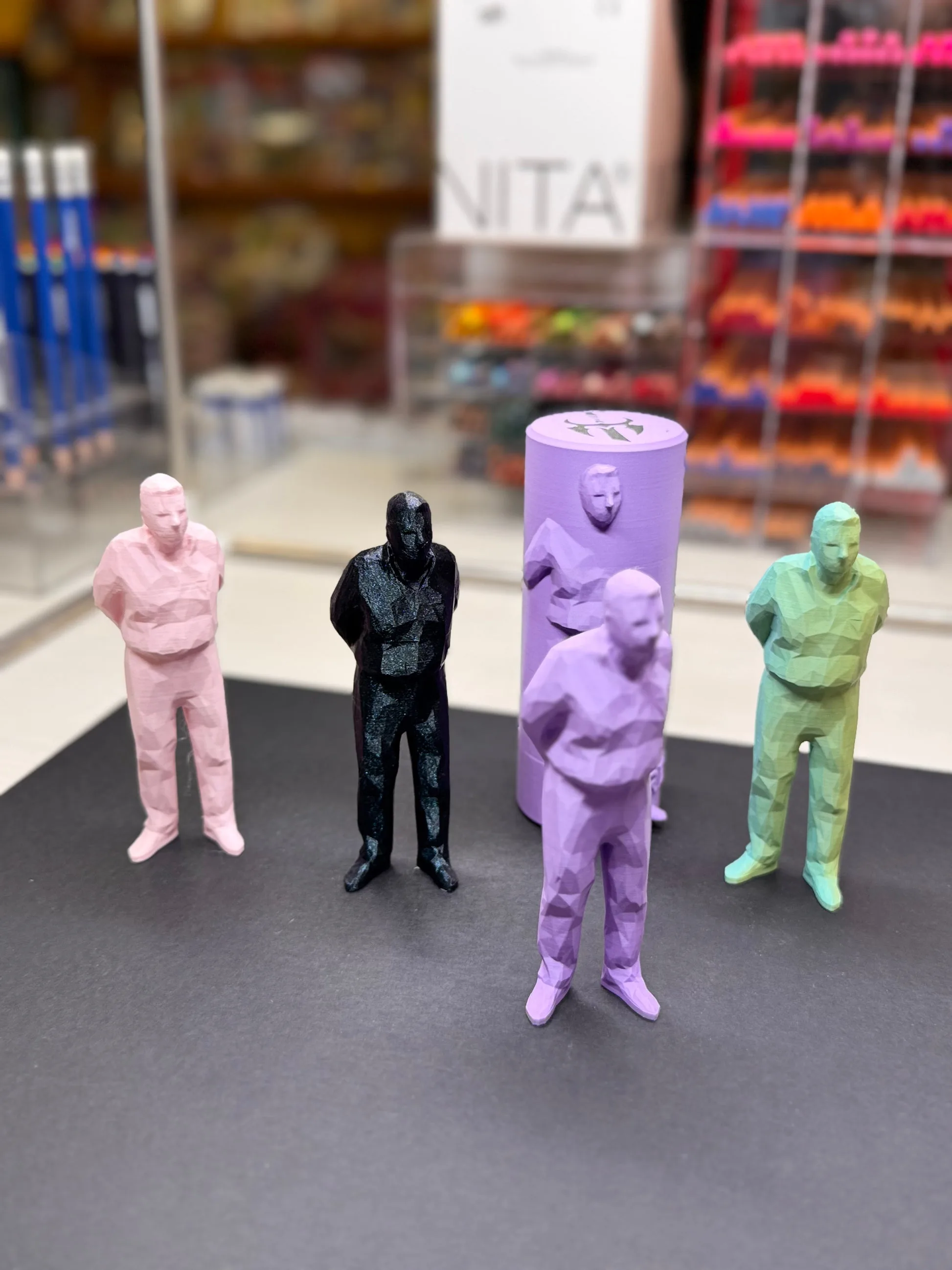Umarell 3D — 3D DELIXGO STUDIO, variante colore
